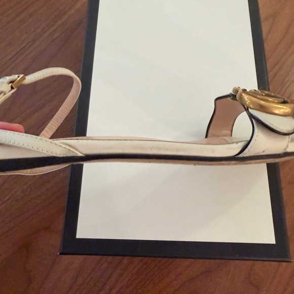 Gucci Double G Logo Sandals - Picture 3 of 11